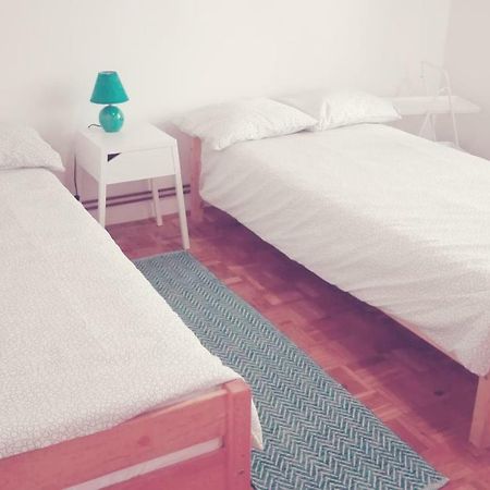 Voyage Apartment Varazdin Bagian luar foto