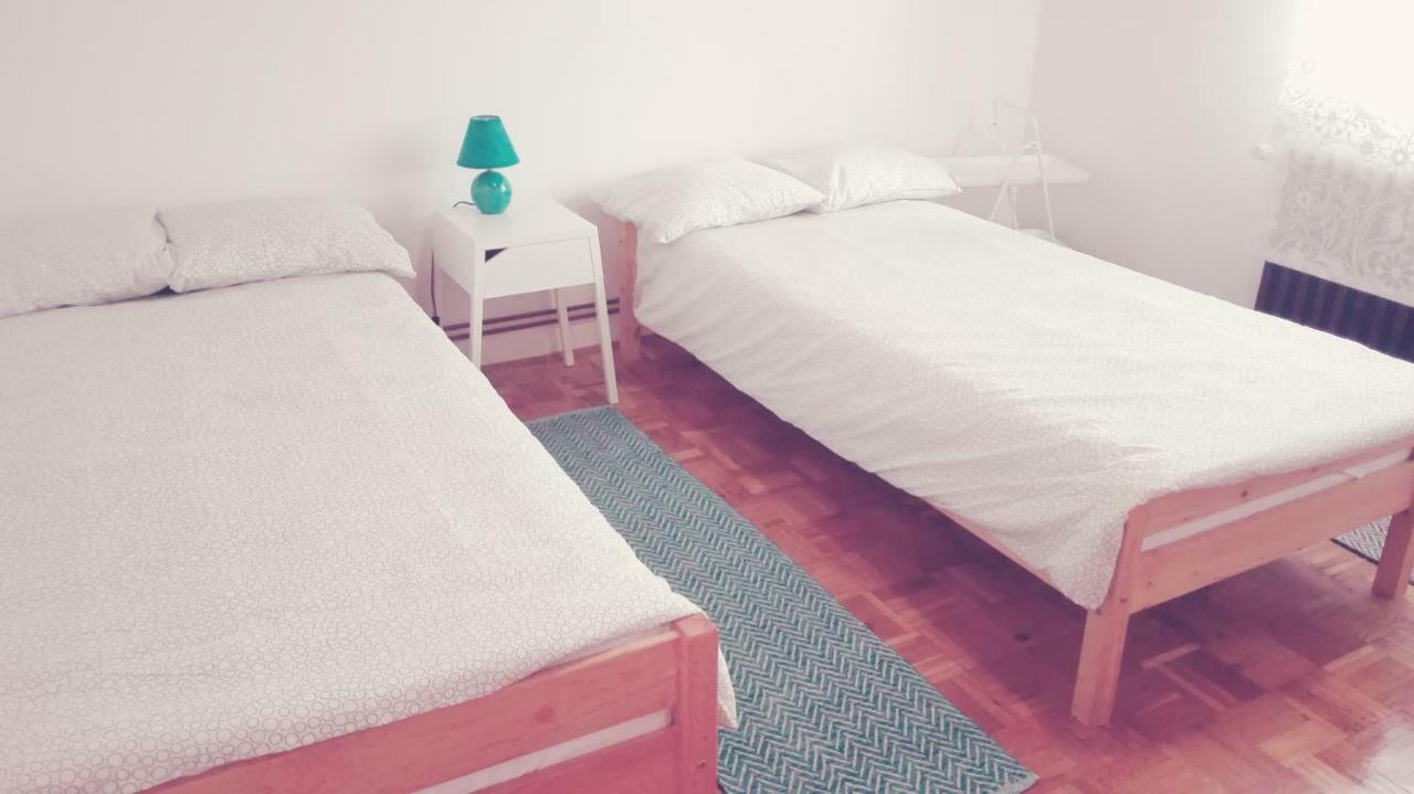 Voyage Apartment Varazdin Bagian luar foto